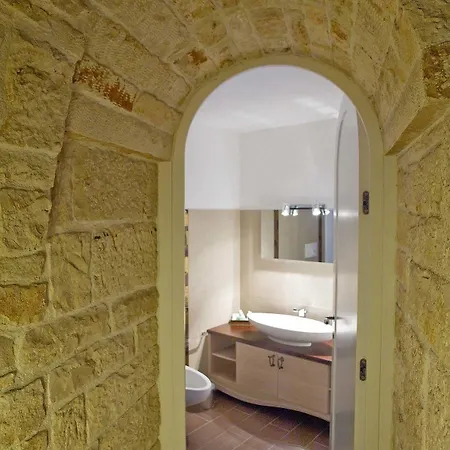 Le Alcove - Luxury Nei Trulli 5* אלברובלו